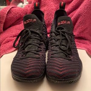 LeBron 16’s